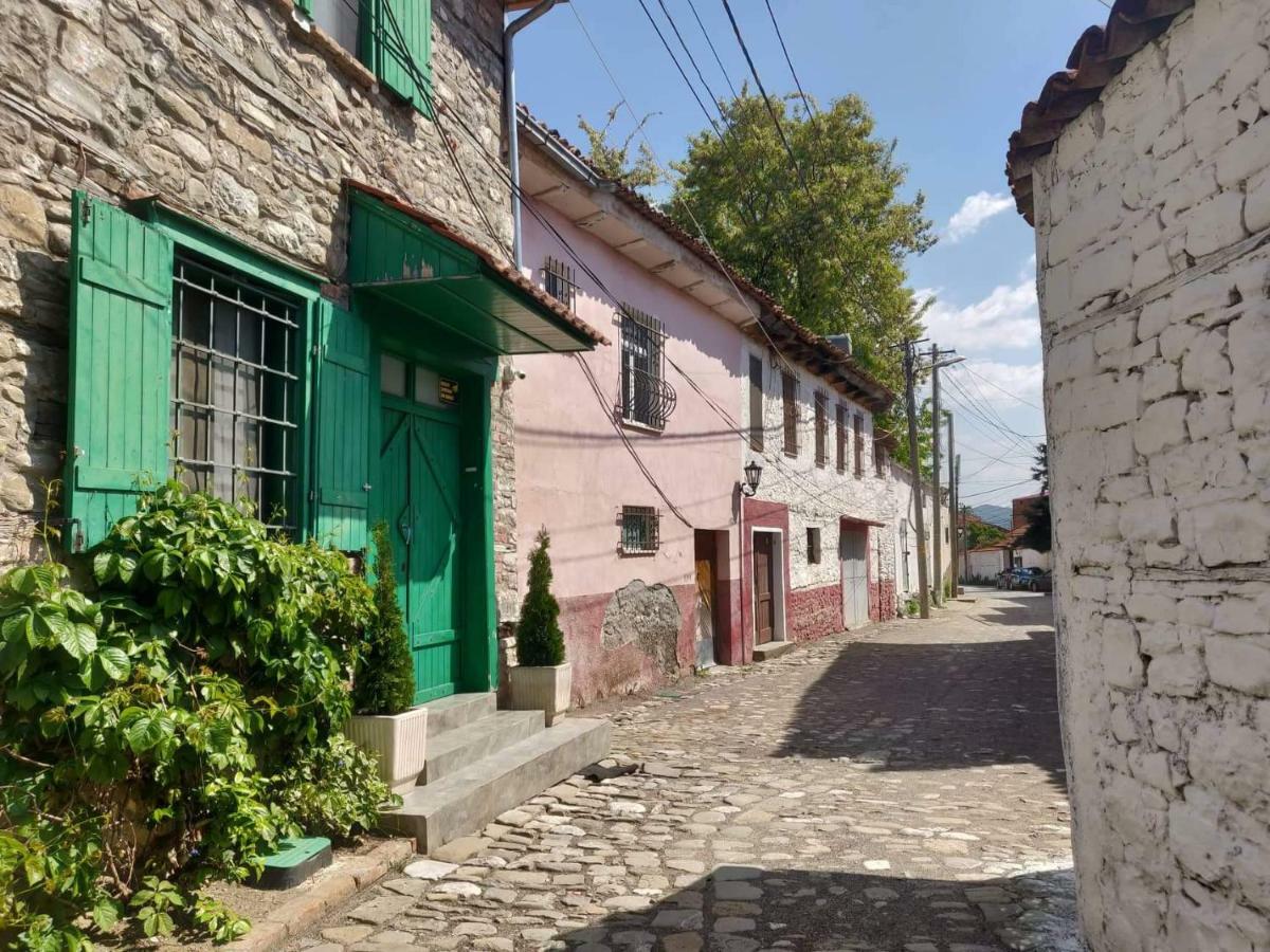 Private Apartment Elbasan Historic Center Exterior photo
