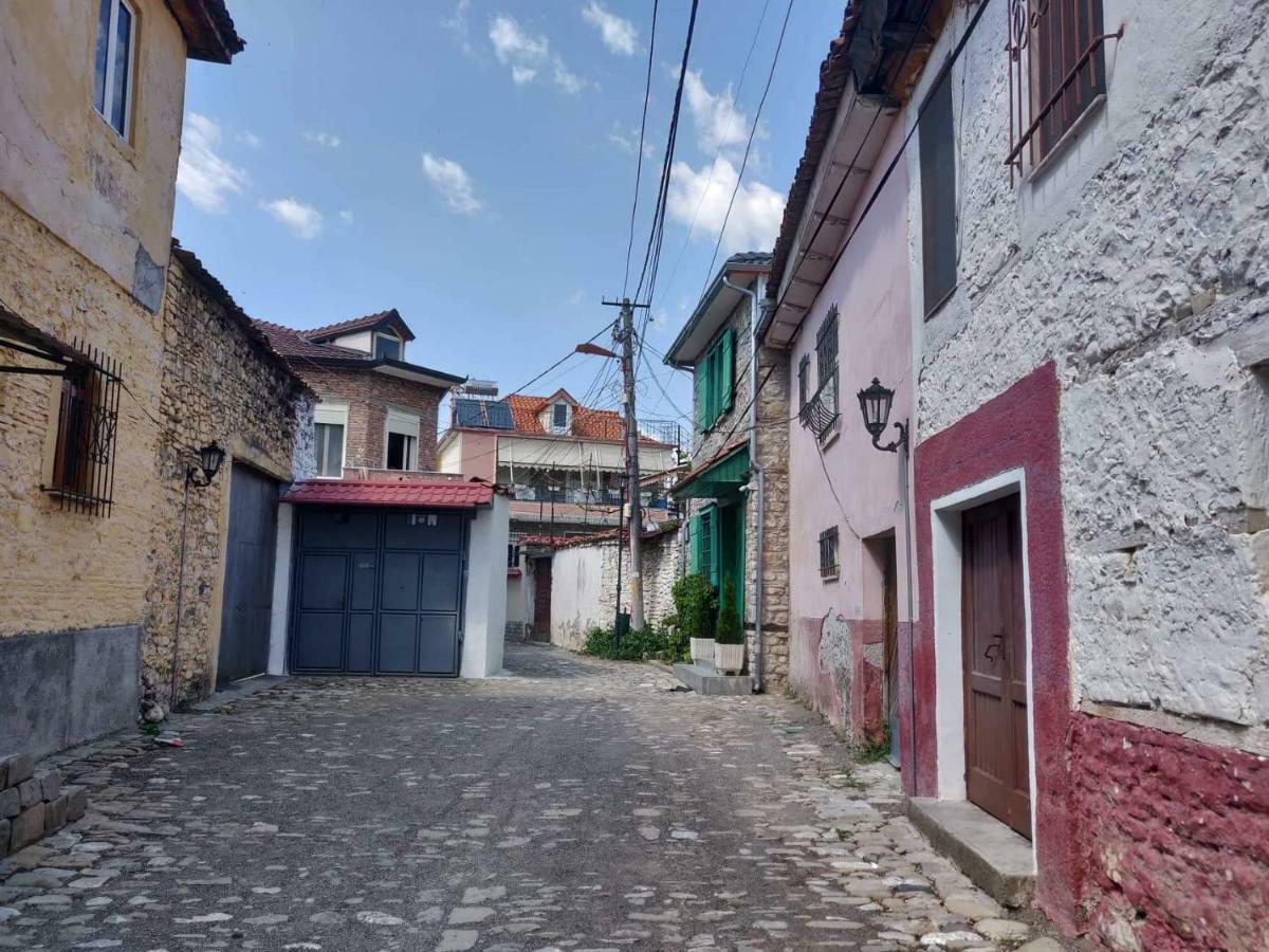 Private Apartment Elbasan Historic Center Exterior photo