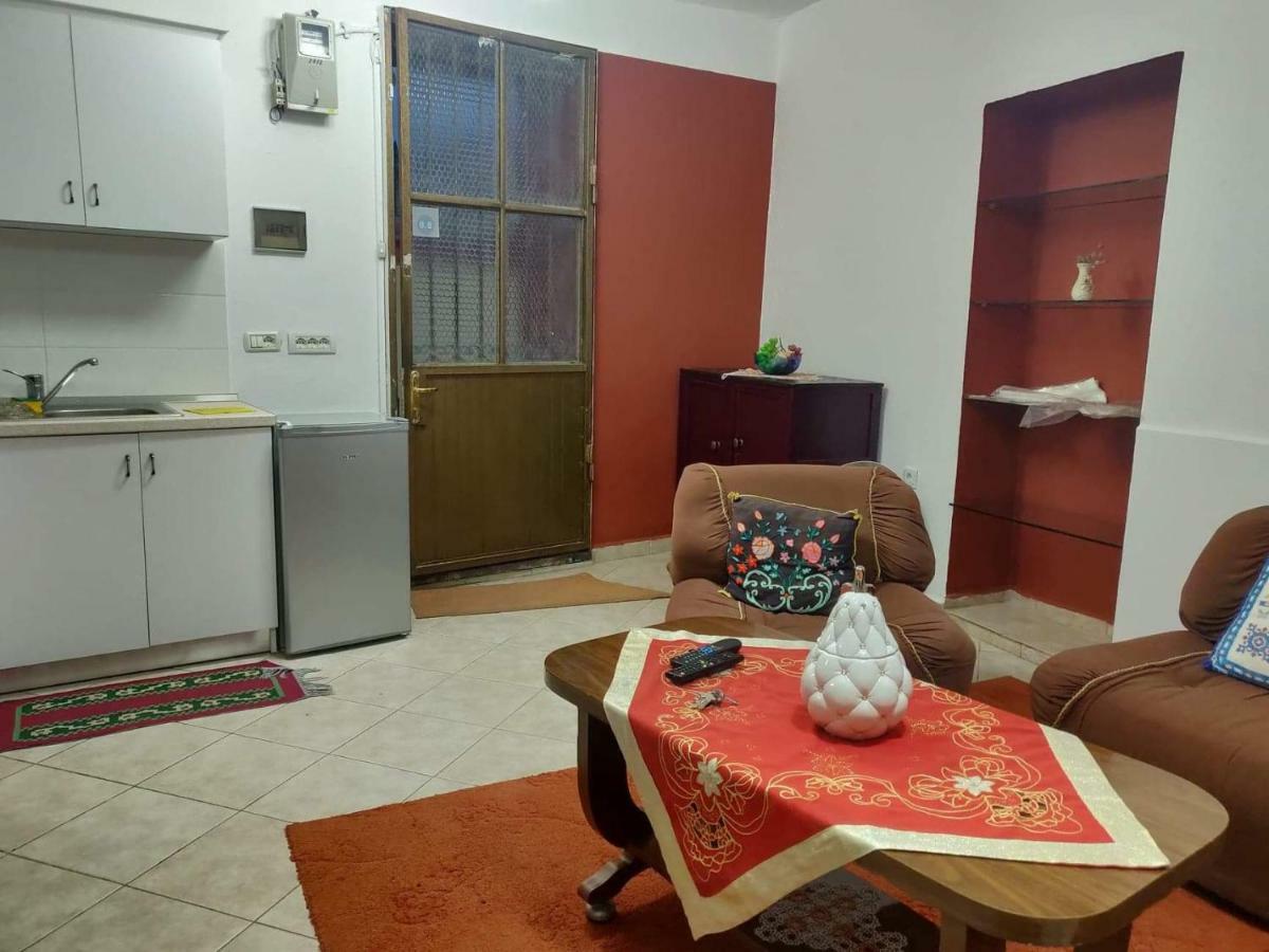 Private Apartment Elbasan Historic Center Exterior photo